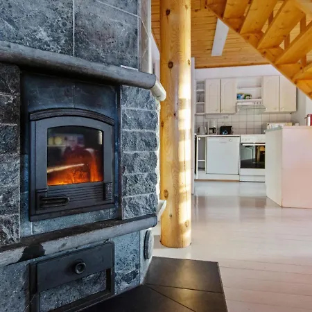 Ukonmaja A Paritalo By Interhome